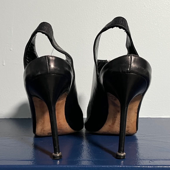 Manolo Blahnik Vella Zip-front Black Leather Bootie Slingback  sz 39.5 (8.5 US) - Picture 7 of 9